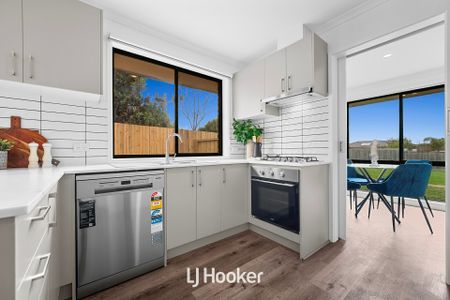 Fully Renovated Home in Prime Location! - Photo 4