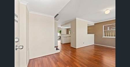 Secure complex, resort style living - Photo 2