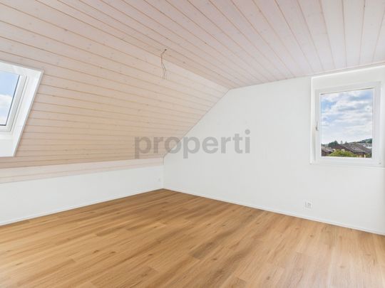 Grosszügige 3.5-Zimmer-Dachwohnung in Günsberg moderner Wohnkomfort in ruhiger Lage - Photo 1