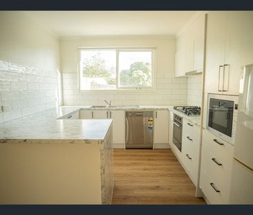 QUAINT THREE BEDROOM HOME FROM YESTERYEAR - Photo 6