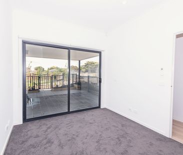 2 Coleiro Lane, Keilor Downs VIC 3038 - Photo 1