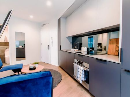 2 bed Apartment - Photo 5