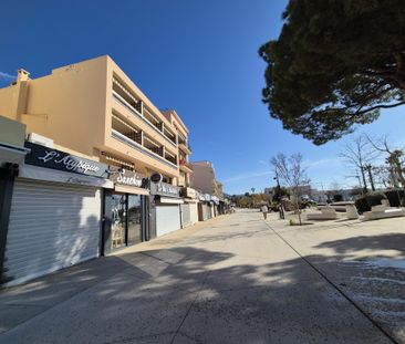 Location Appartement 2 pièces 41m² BANDOL 83150 - Photo 2