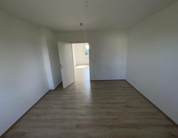 Charmante 2-Zimmer-Etagenwohnung in Herten  48,75 m² mit Badewanne und Badfenster - Photo 1
