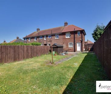 2 bedroom end of terrace house to rent - Photo 2