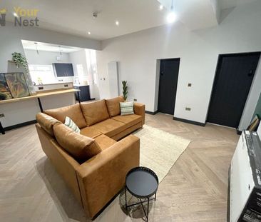 Room 4, Oak House, Leeds, LS11 9PG - Photo 4