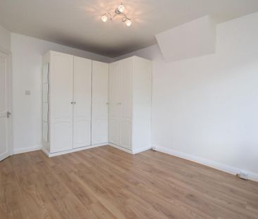 2 bedroom maisonette to rent - Photo 2