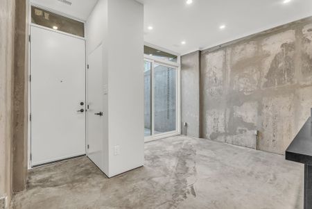 For Lease - 101 Bernice Crescent Unit# 1, Toronto, Ontario - Photo 2