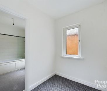 24 Manor Street, Belfast, BT14 6EA - Photo 5