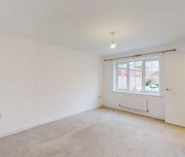 3 bedroom end of terrace house to rent - Photo 5