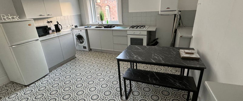 Westgate Road Room 3 - Photo 1