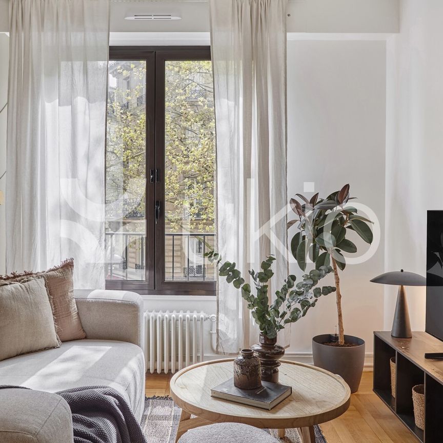 Appartement • Auteuil Sud - Photo 1