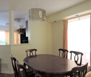 For Lease - 2453 Baintree Crescent, Oakville, Ontario - Photo 2