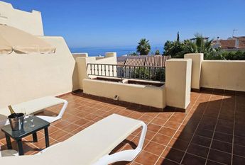 3 room luxury Flat for rent in Nerja, Spain
