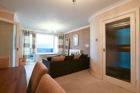 2 Bed Flat, Palmeira Avenue, BN3 - Photo 5