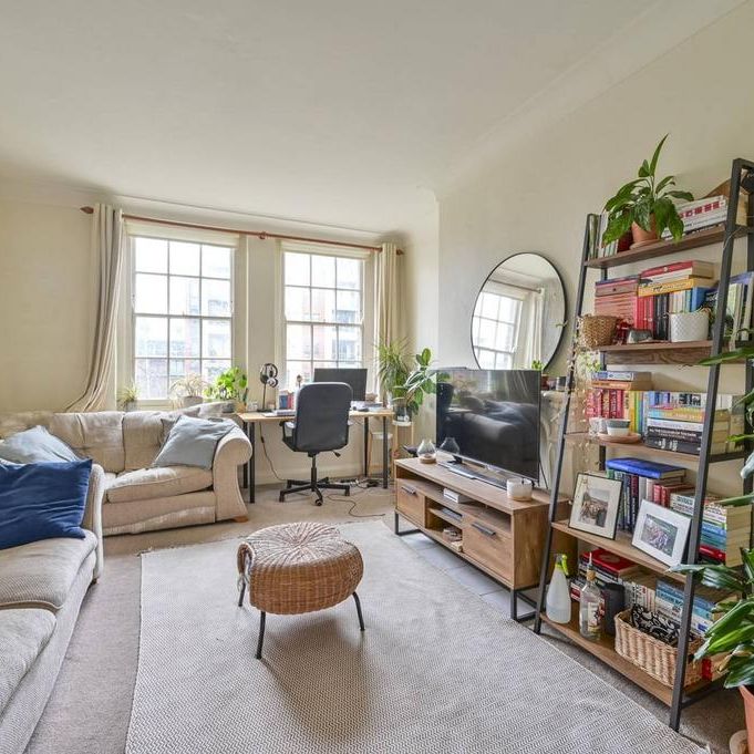 2 bedroom flat to rent - Photo 1