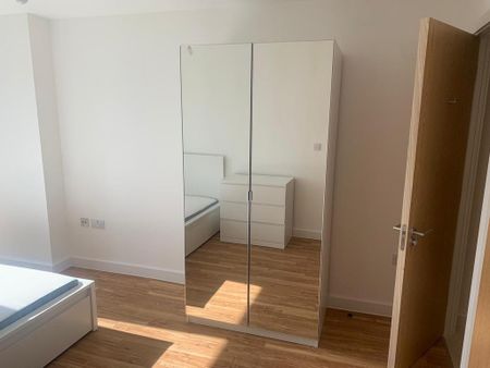 2 bedroom flat to rent - Photo 4