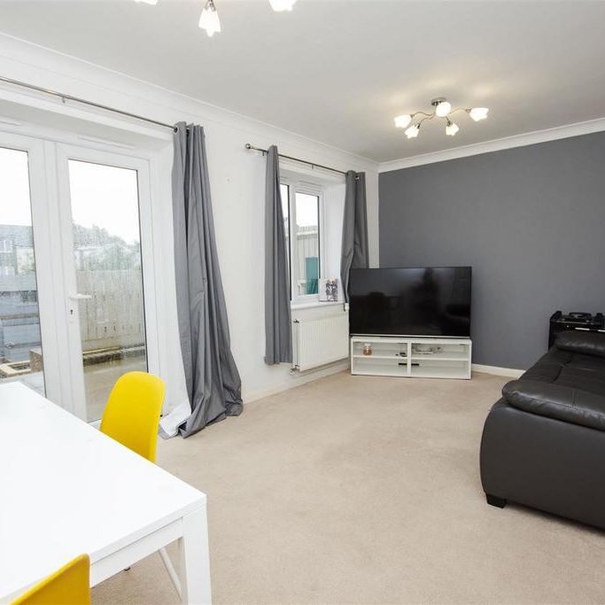 2 bedroom house to rent - Photo 1