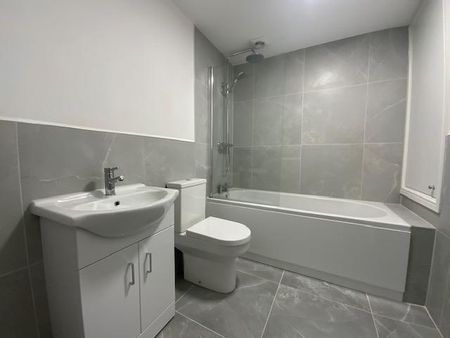 2 bedroom flat to rent - Photo 4