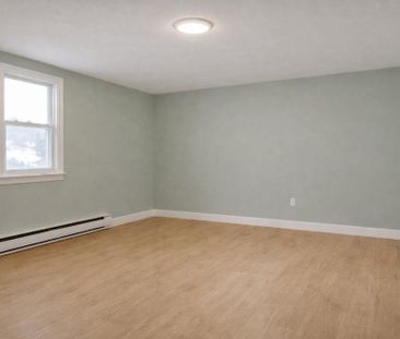 GRAND 3 1/2 À LACHUTE DISPONIBLE DÈS LE 1ER MARS 2026 - ENTIÈREMENT... - Photo 1