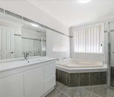 Quality Family Comfort Home - Photo 4