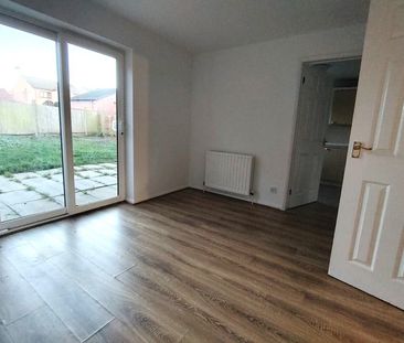 Severn Crescent, Chesterfield, North Wingfield - Photo 2