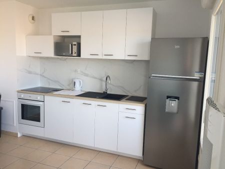 Location Appartement 3 pièces 53m² LIBOURNE 33500 - Photo 4