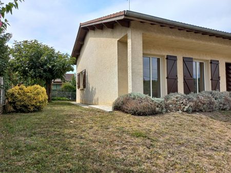Location Maison 4 pièces 100m² L ISLE JOURDAIN 32600 - Photo 5
