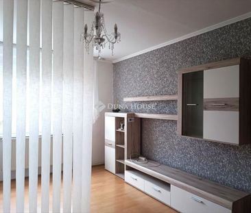 Kiadó újszerű állapotú panel lakás - Békéscsaba - Fotó 1