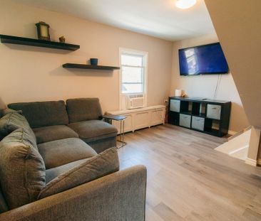 209 Queenston St, St. Catharines (1) - 3 Bedroom Apartment - Photo 3