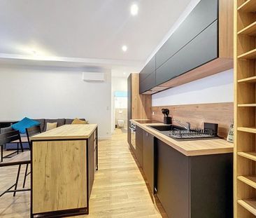 Location Appartement 2 pièces Meublé 47m² AJACCIO 20000 - Photo 6