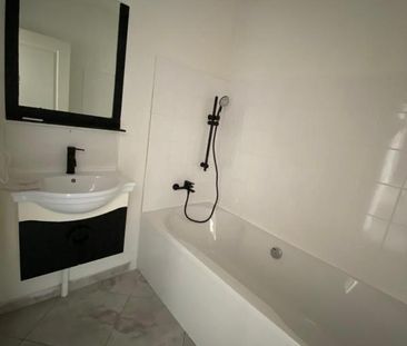 Location Appartement 4 pièces 71m² ST AMBROIX 30500 - Photo 6