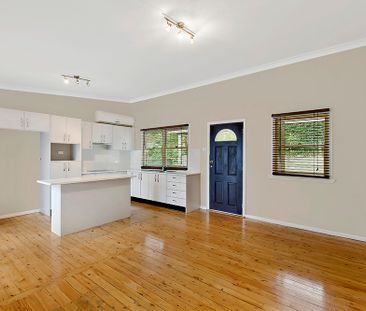 23 Donald Ave, Kanwal NSW 2259 - House For Rent | Domain - Photo 4