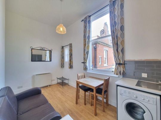 1 bedroom flat to rent - Photo 1