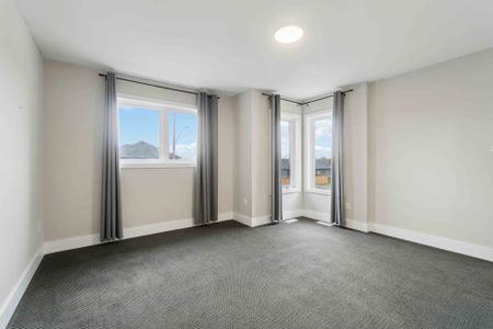 For Lease - 210 S Pelham Road, Welland, Ontario - Photo 5