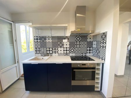 Location Appartement 3 pièces 70m² ST LOUIS 68300 - Photo 2