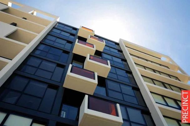 Stunning 2 Bed On The Banks Of The Yarra - Unfurnished - Photo 1