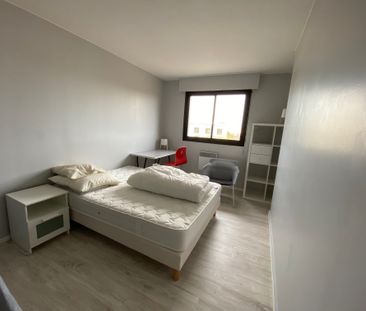 Location Appartement 4 pièces 86m² BORDEAUX 33000 - Photo 3