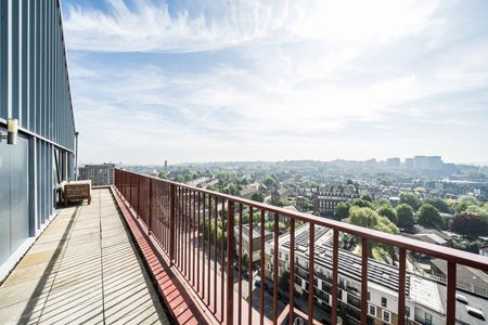 Greenwich High Road, London, SE10 - Photo 5