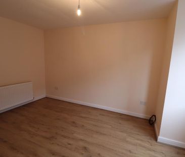 2 bedroom semi-detached house to rent - Photo 1
