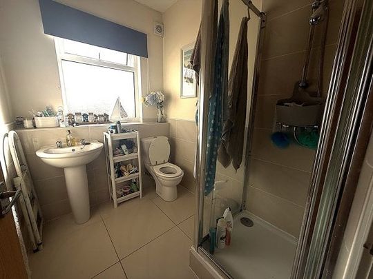 Acre Lane, Bromborough - Photo 1