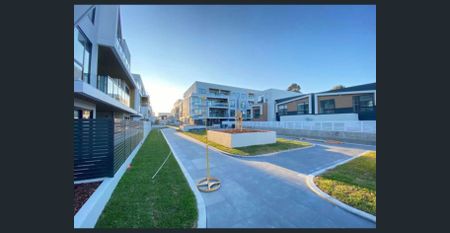 Exclusive Apartment in Eastwood Monash (Clayton) - Photo 2