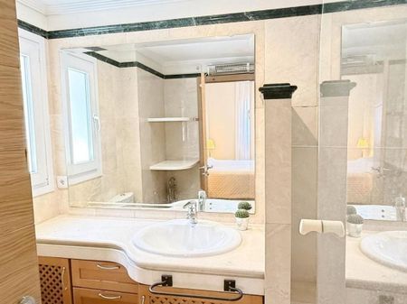 3 bedroom luxury Semidetached House for rent in Marbella Del Este, Andalusia - Photo 4