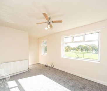 Alexandra Road, Lytham St. Annes, Lancashire, FY8 - Photo 4