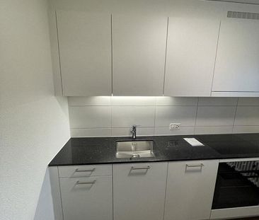 Zentrale 2.5-Zimmer-Wohnung in Dietikon zum vermieten - Photo 5