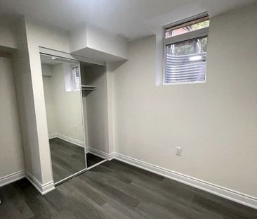 For Lease - 60 Sasco Way, Essa, Ontario - Photo 2