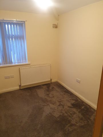 3 Bed Semi-Detached House, Upton Road, B33 - Photo 4