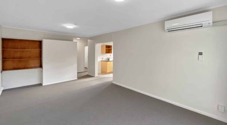 Riverside Gardens Apartment - Photo 4