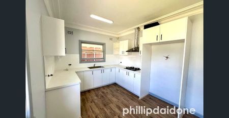 NEAT & WELL-PRESENTED 2 BEDROOM HOME IN PRIME LOCATION - Photo 5