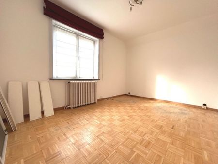 Place Meiser - Maison 3ch +/- 180 m² + entrepôt +/-200m² - Evere - Photo 3